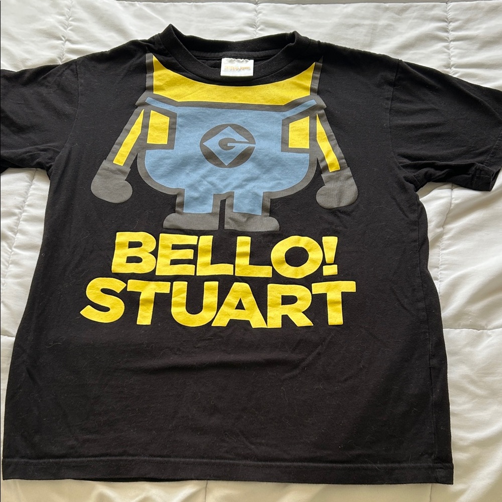 Universal Black and Yellow Minions juniors T-Shirt. Unisex